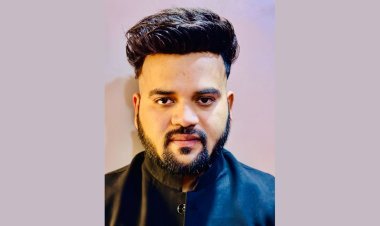 MD Wasim from Delhi does management of celebrities with whom it was his childhood dream to get photographed