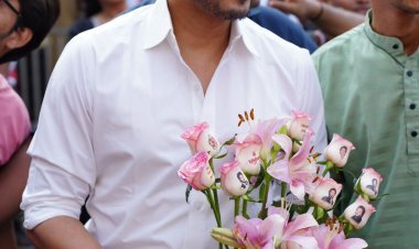 Actor Shreyas Talpade Launched the poster of Poster Boyz 2