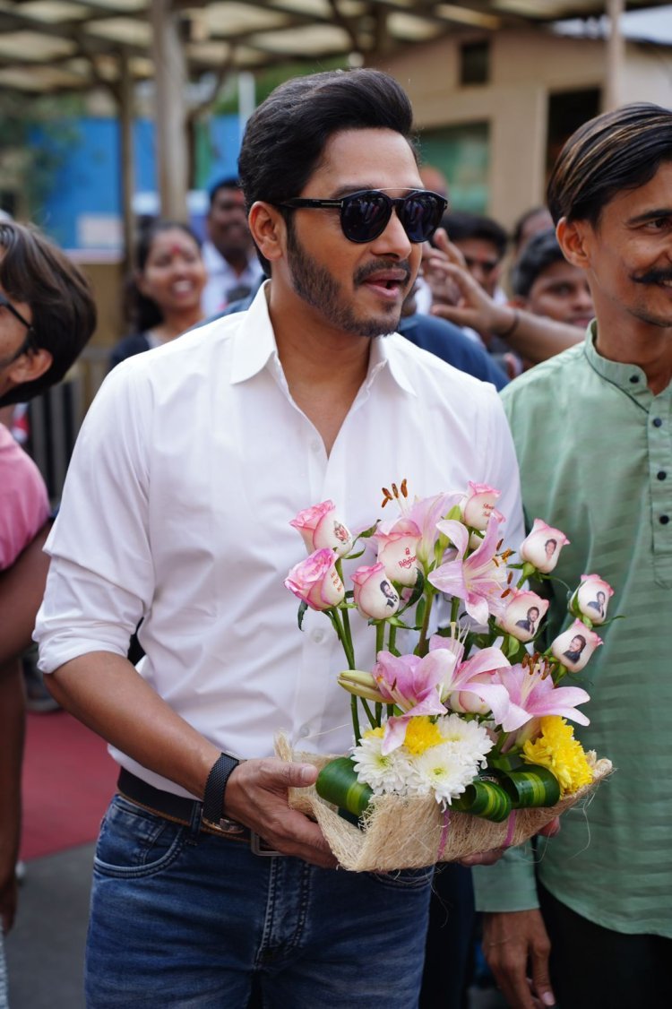 Actor Shreyas Talpade Launched the poster of Poster Boyz 2