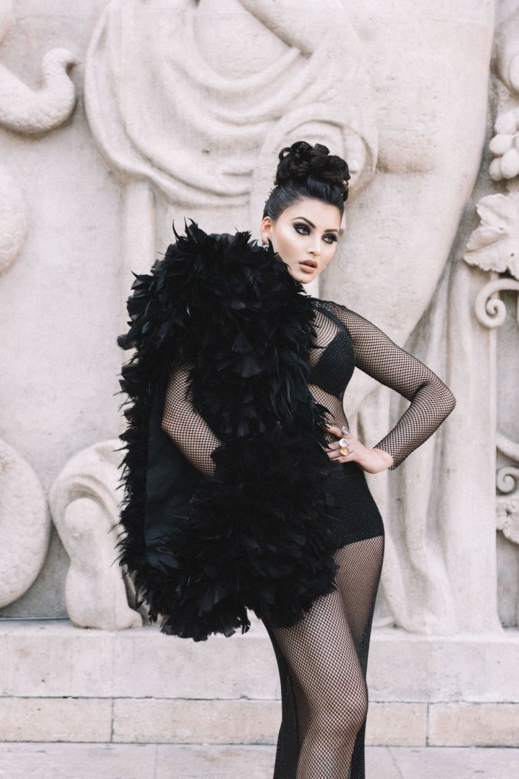 Urvashi Rautela once again creates history becomes first youngest Indian Showstopper at Paris Fashion Week 2023
