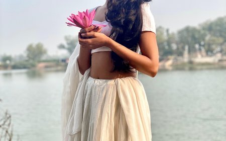 Bhoomika Meena Shines In Between Her Co-stars Monika Panwar and Soham Majumdar