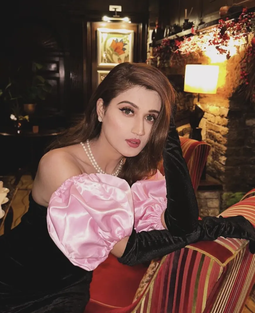 It presents both opportunities and challenges: Arushi Nishank on entourage culture
