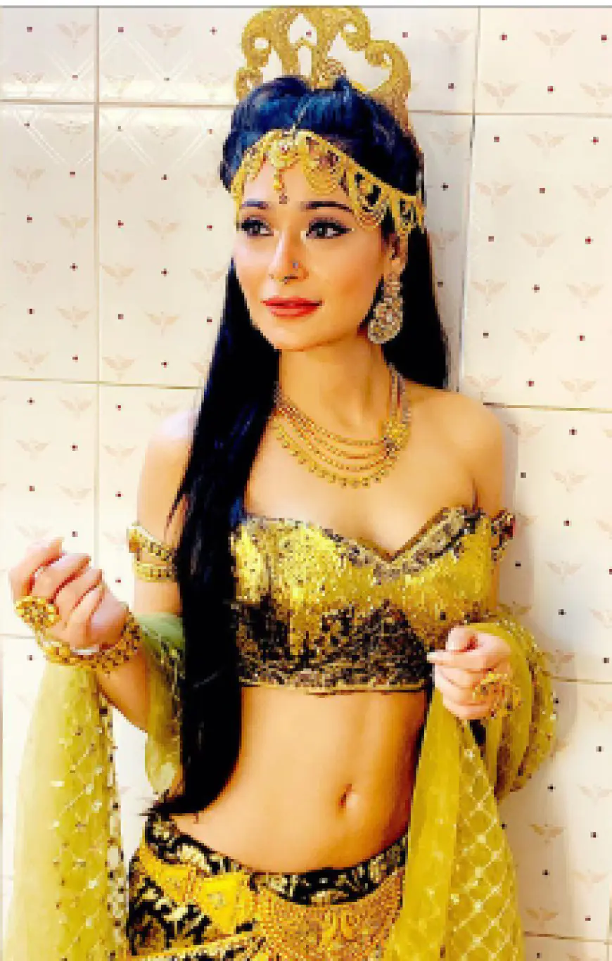 Chhathi Maiyya Ki Bitiya Actress Sara Khan Spills The Beans Her Birthday plans and What’s Next in Her Career