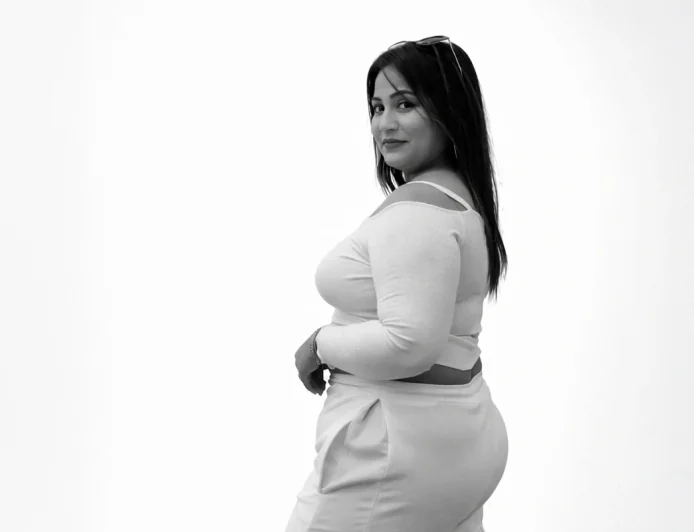 Shivani Ojha from Jamshedpur Selected as Mrs Finalist in MMT Model India 2026